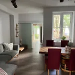 Apartment Schmuckstück Im Herzen Rostocks Mit Grüner Oase *