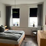 Schmuckstück Im Herzen Rostocks Mit Grüner Oase Apartment Rostock