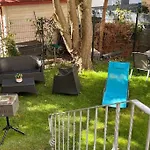 Schmuckstück im Herzen Rostocks mit grüner Oase