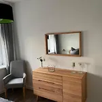 Schmuckstueck Im Herzen Rostocks Mit Gruener Oase Apartment